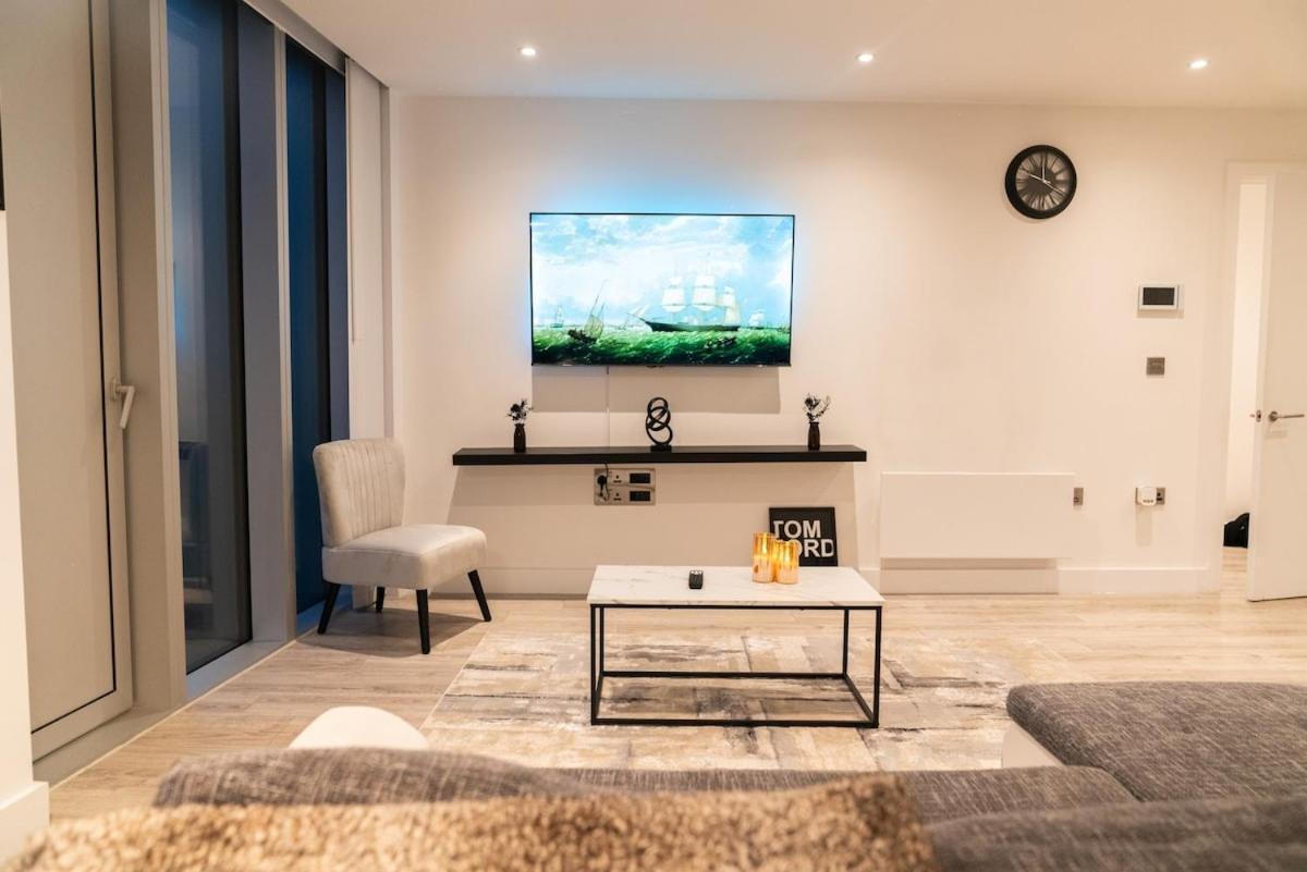 Luxury 2 Bed Penthouse With Stunning Views In Manchester City Centre Bagian luar foto
