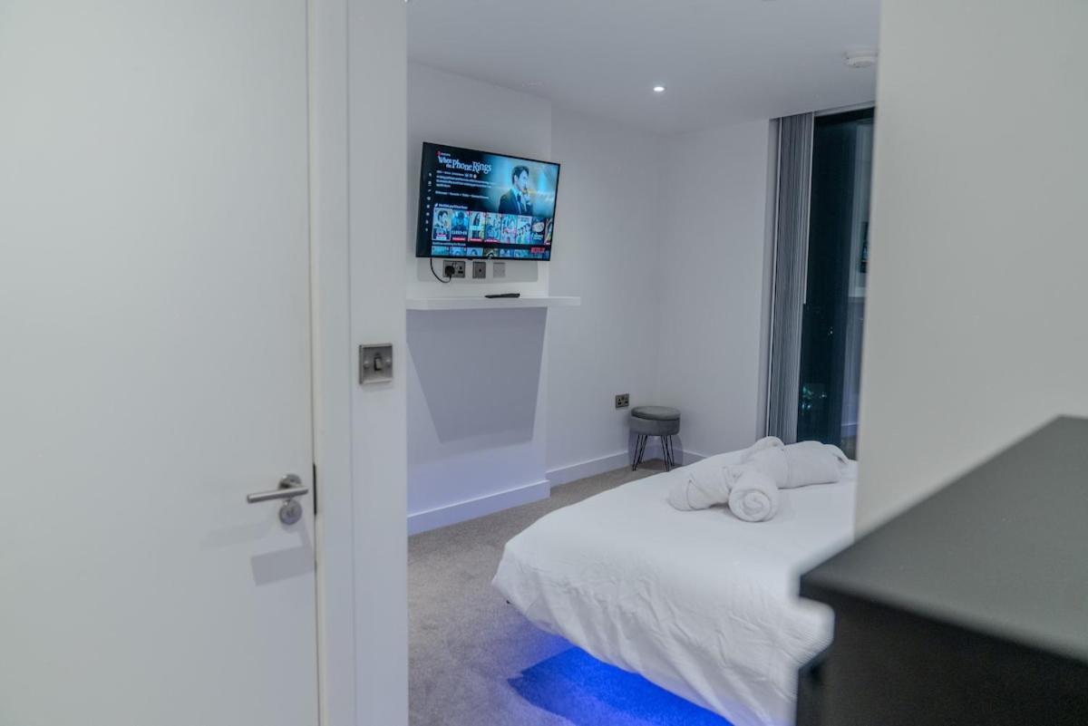 Luxury 2 Bed Penthouse With Stunning Views In Manchester City Centre Bagian luar foto