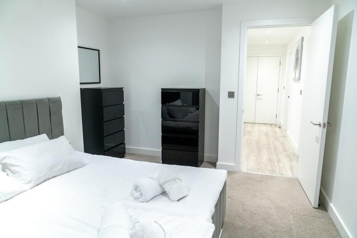 Luxury 2 Bed Penthouse With Stunning Views In Manchester City Centre Bagian luar foto