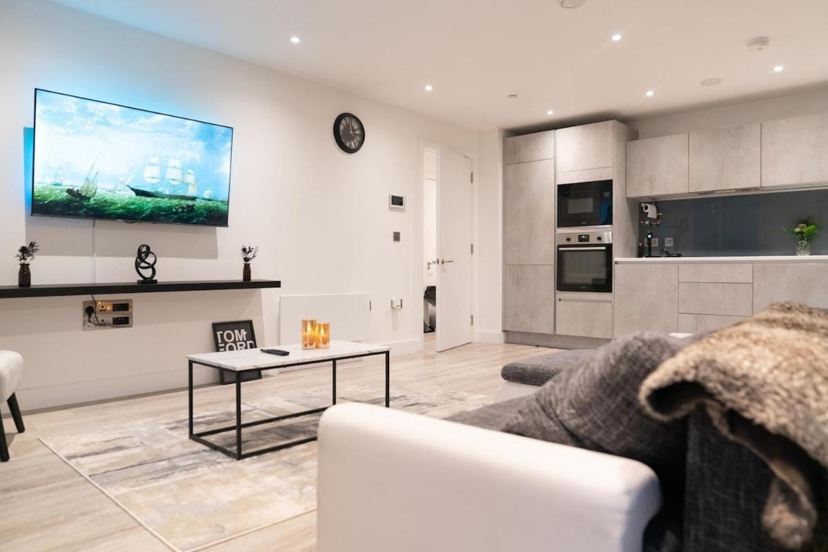 Luxury 2 Bed Penthouse With Stunning Views In Manchester City Centre Bagian luar foto